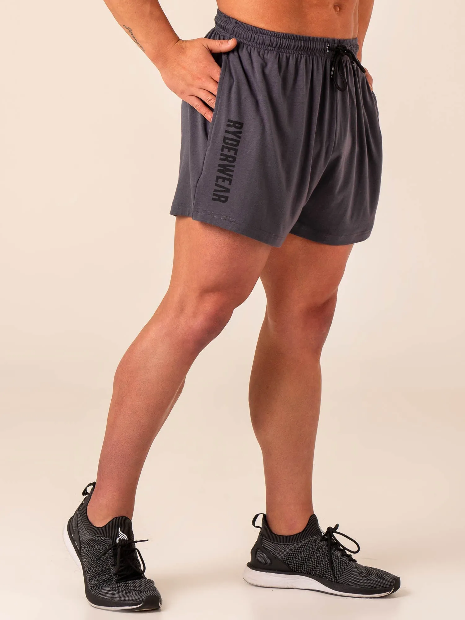 Arnie Shorts - Charcoal