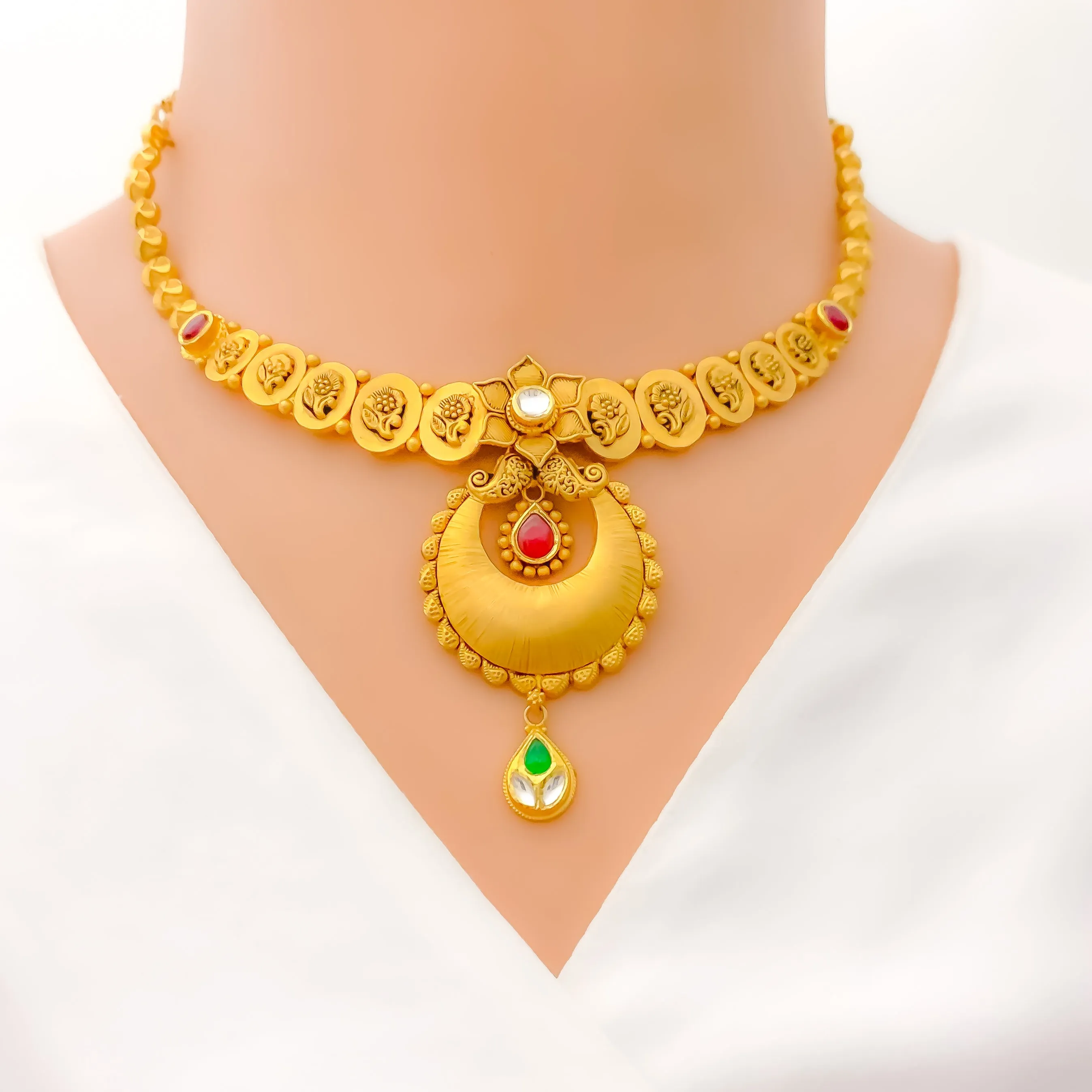 Beautiful Crescent Drop Kundan Necklace Set