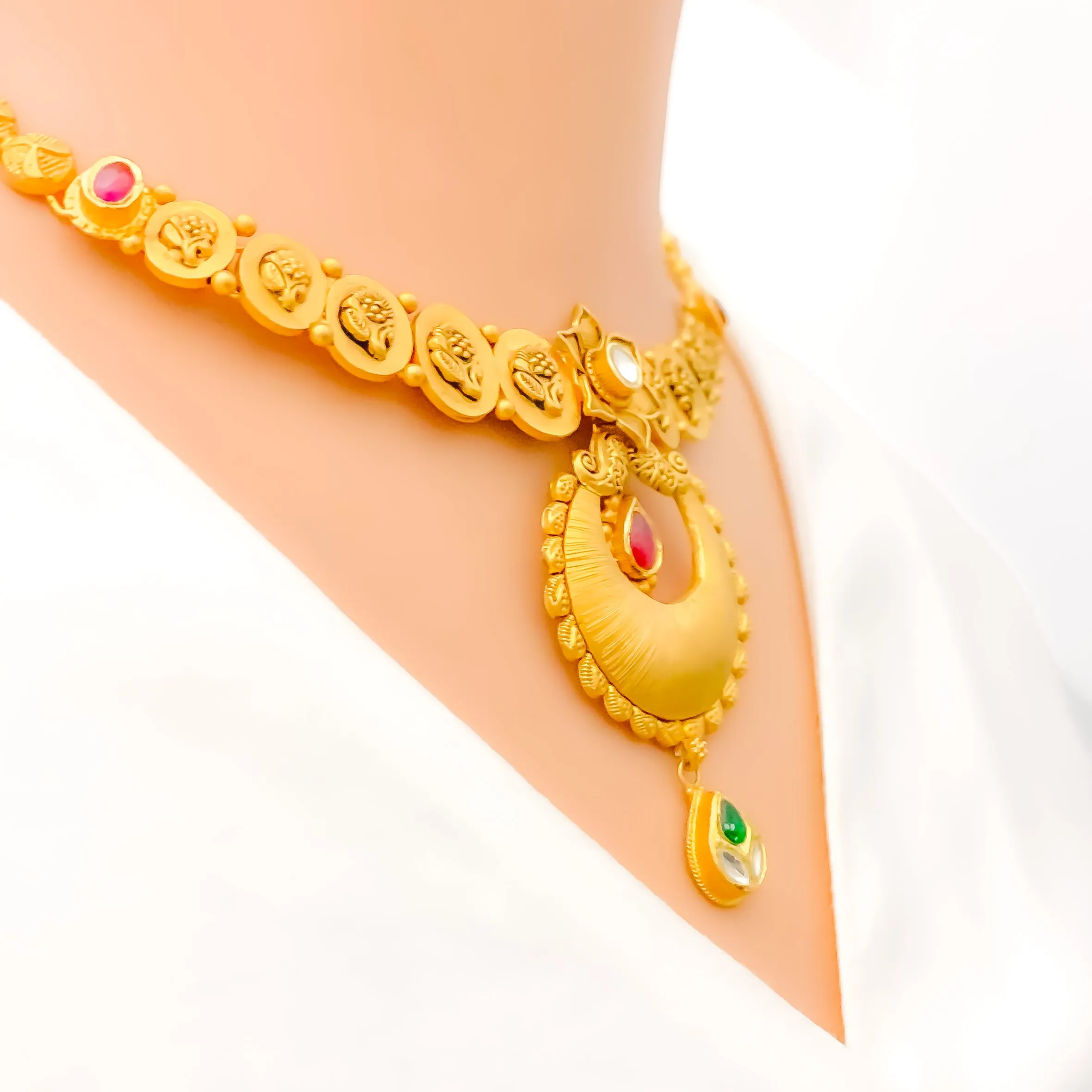 Beautiful Crescent Drop Kundan Necklace Set