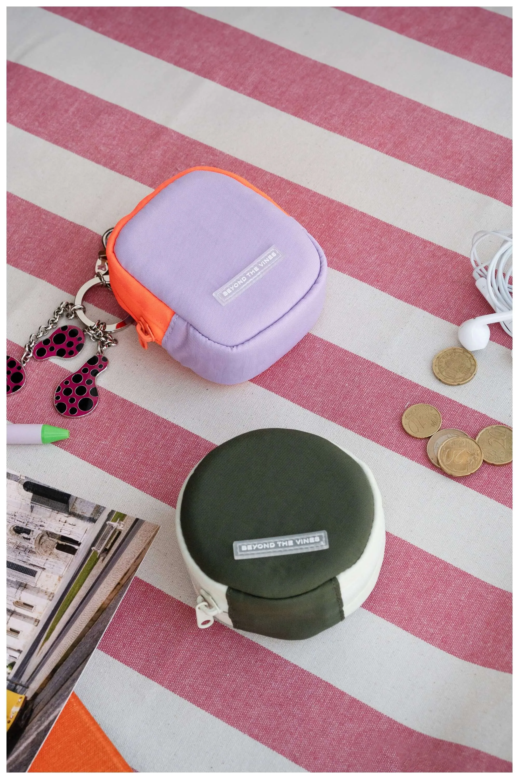 Colourblock Round Pouch