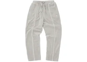 Corteiz VVS Uptown Velour Track Pants in Stylish Grey