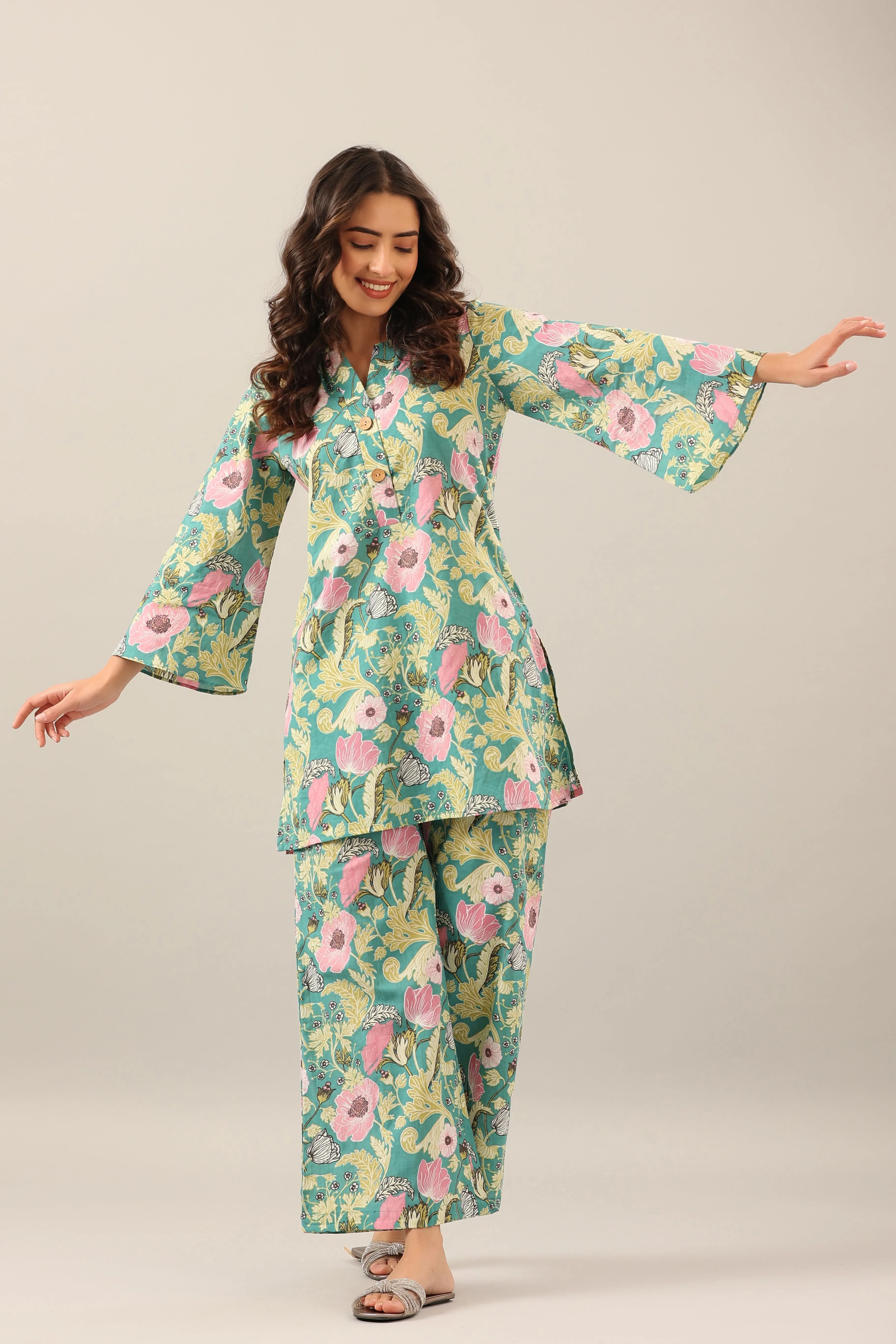 Dandelion Jaal on Green Lounge Co-ord Set