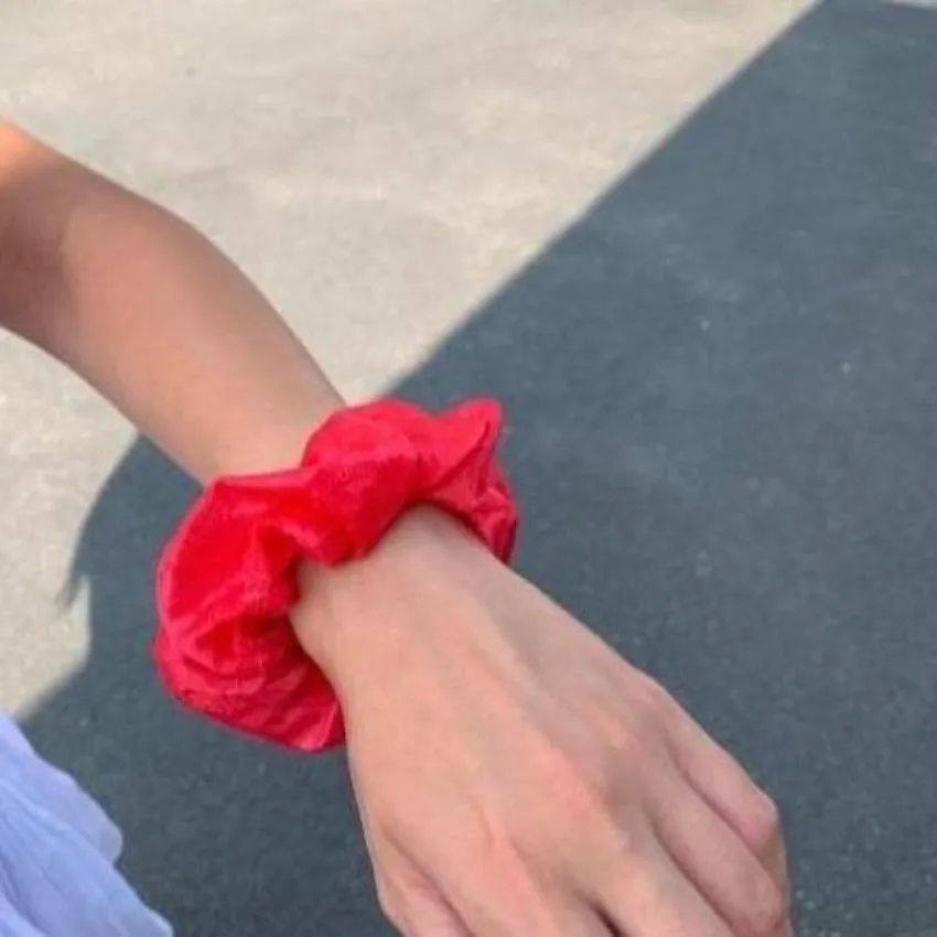 Scrunchie | Summer Kiss | Cherry Red